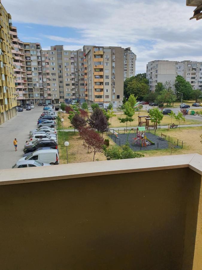 Нощувки Краткосрочен Наем พลอฟดิฟ ภายนอก รูปภาพ